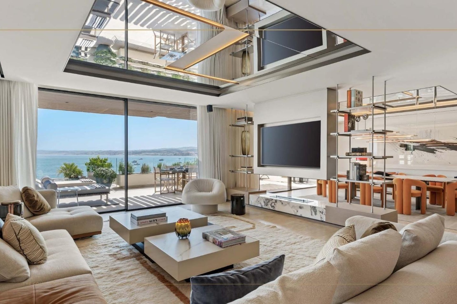 Neuf - APPARTEMENT  - Estepona
