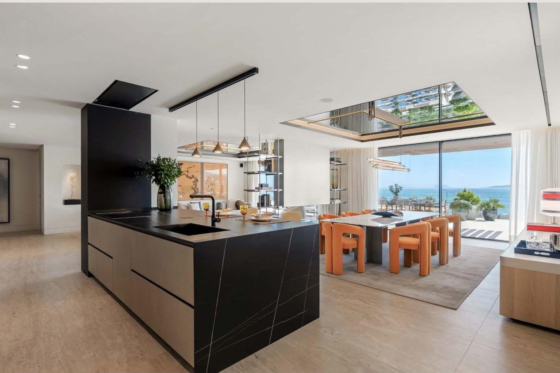 Neuf - APPARTEMENT  - Estepona