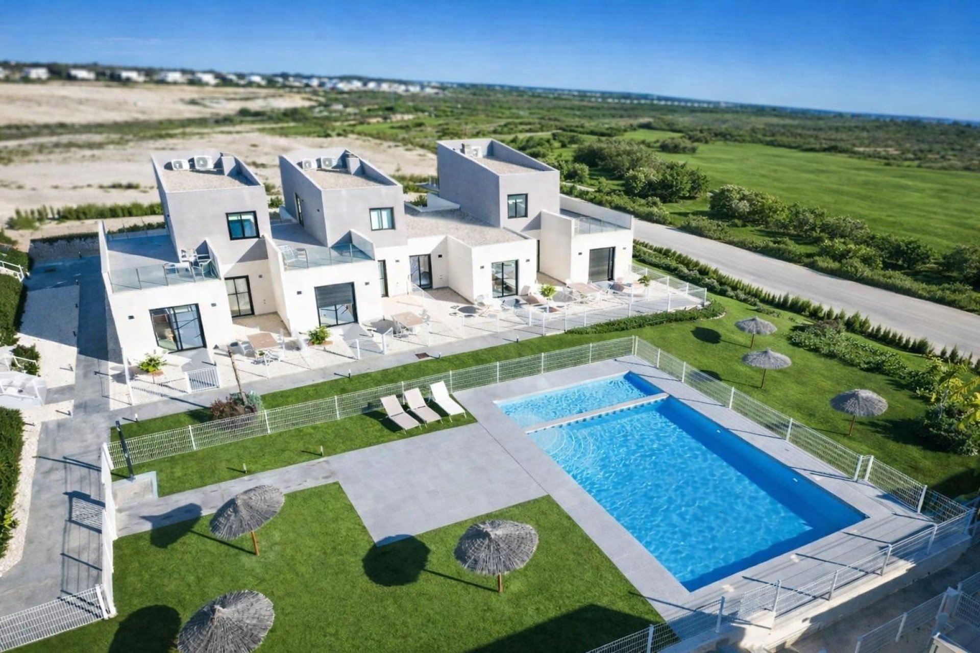 Neuf - Villa Adossée - Baños y Mendigo