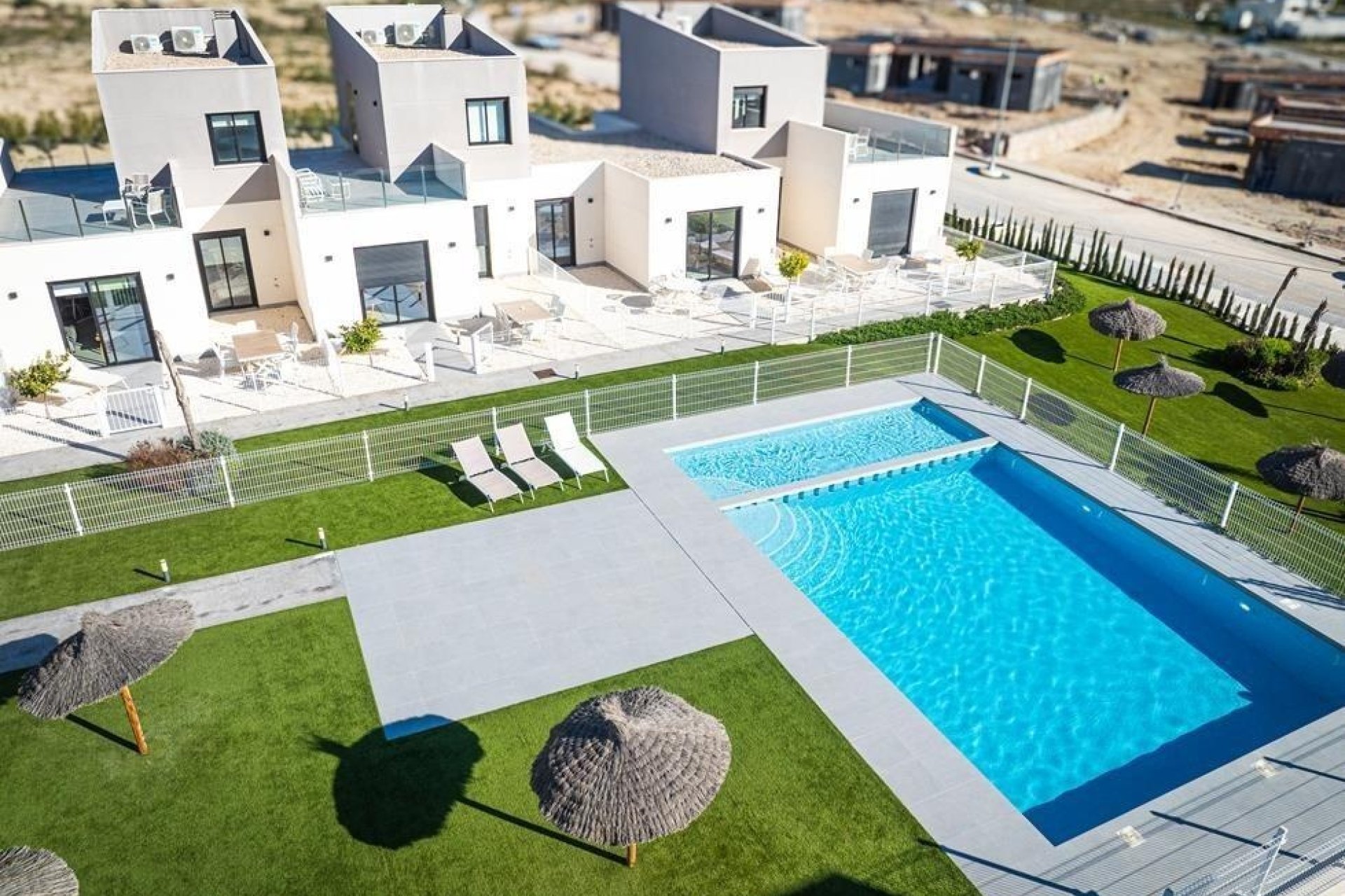 Neuf - Villa Adossée - Baños y Mendigo