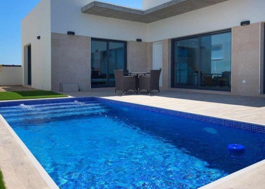 New Build - TOWNHOUSE - Daya Nueva