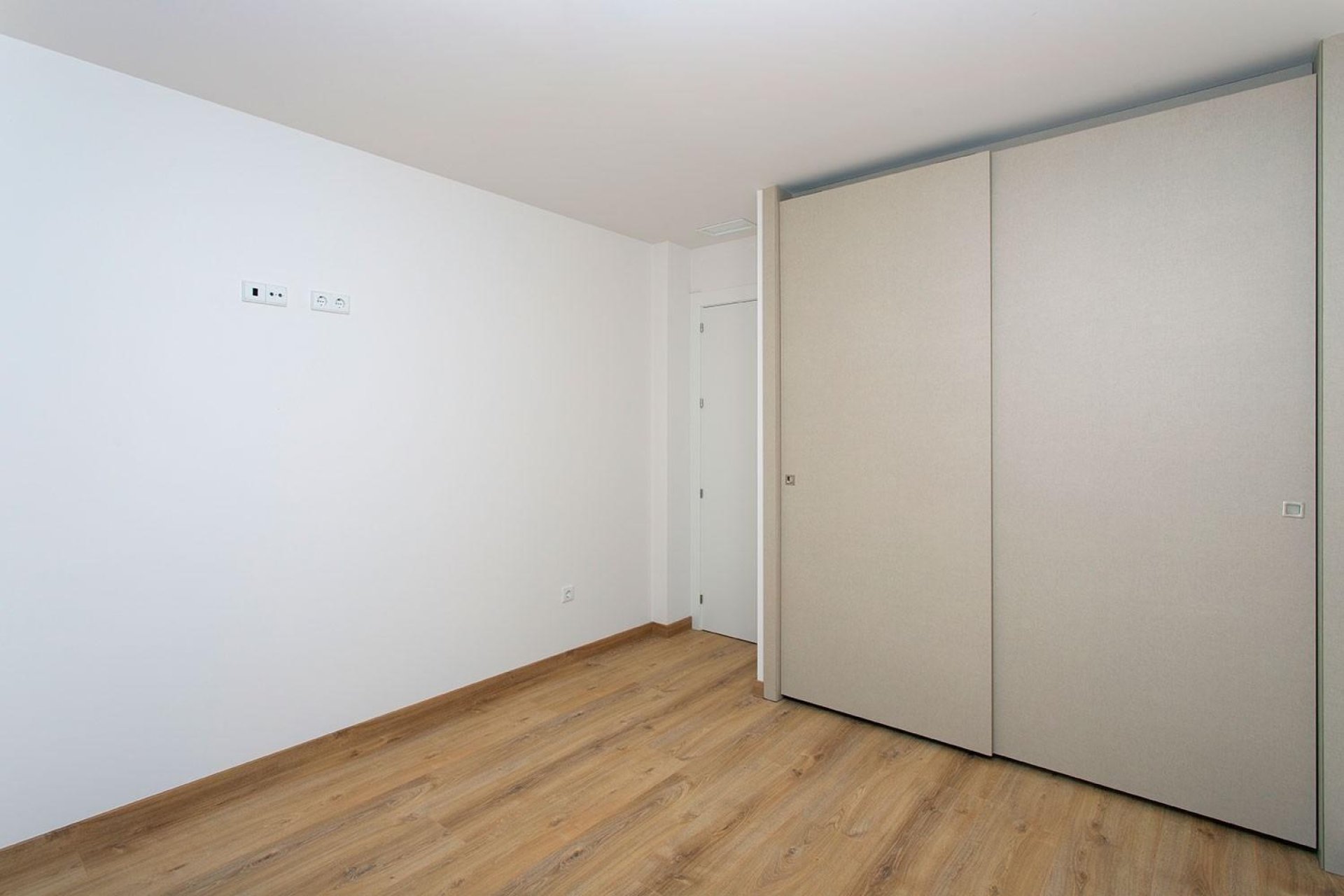 New Build - TOWNHOUSE - Hondón de las Nieves