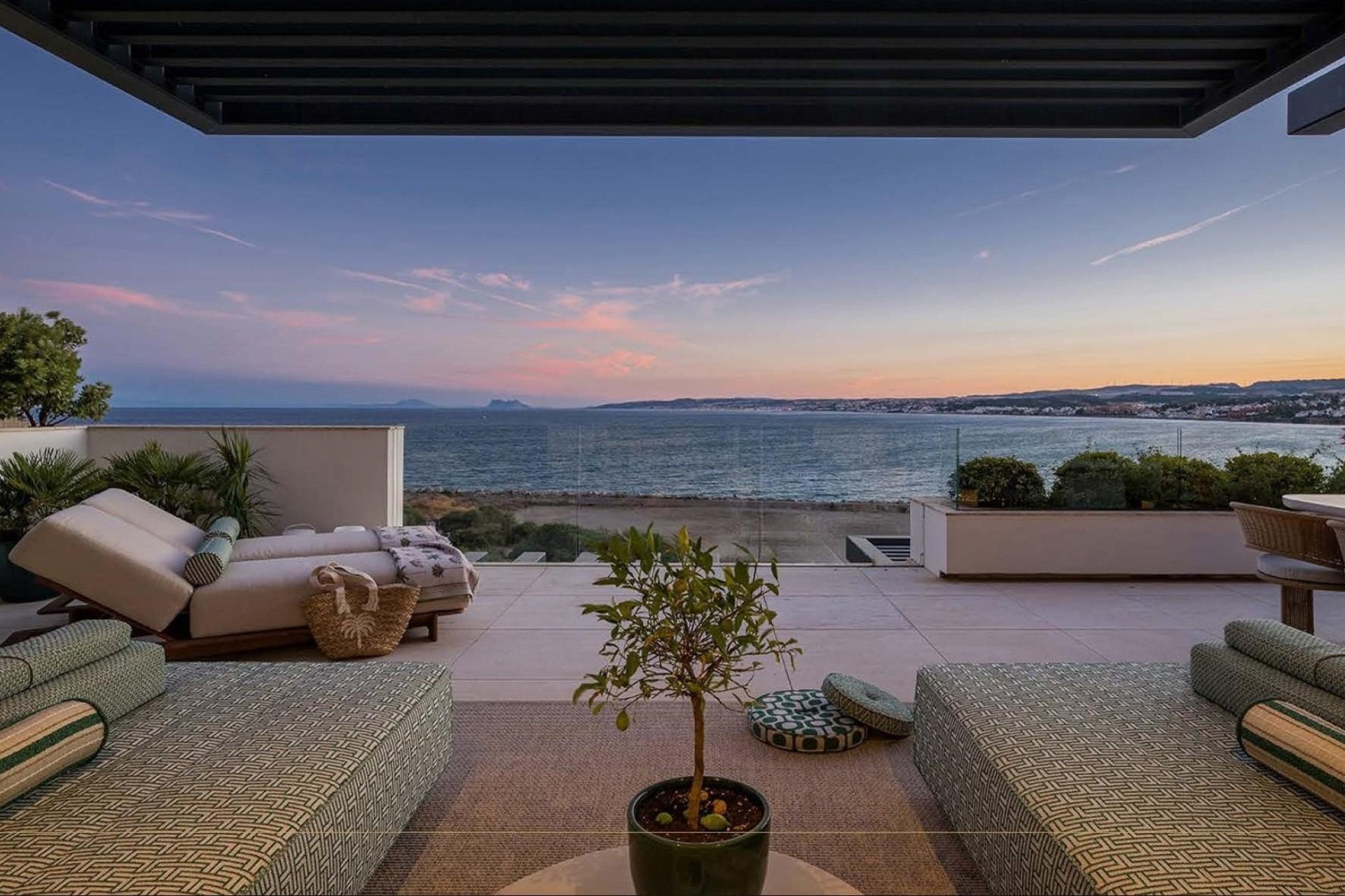 Nueva construcción - APARTAMENTO - Estepona