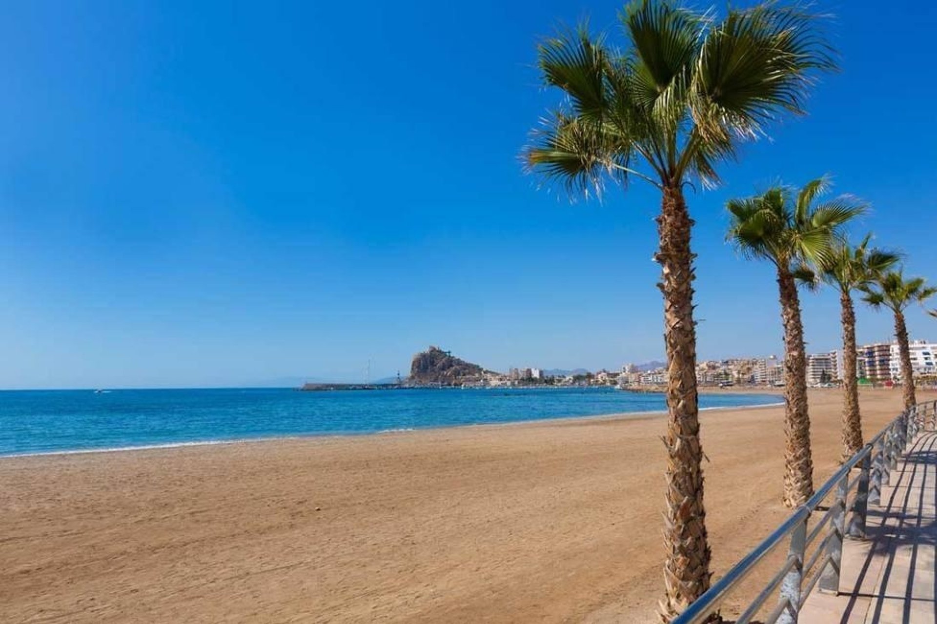 Nueva construcción - Chalet - Aguilas