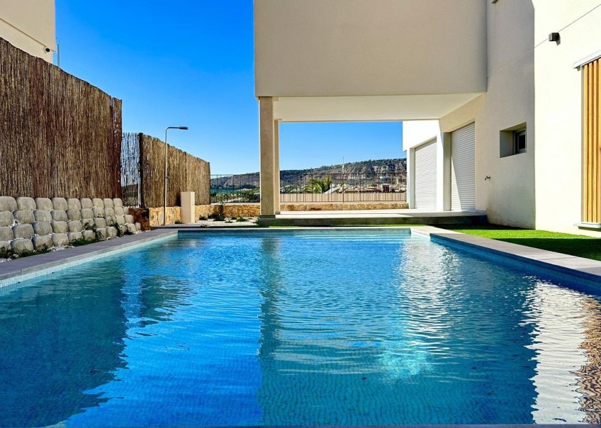 Nueva construcción - Chalet - Algorfa