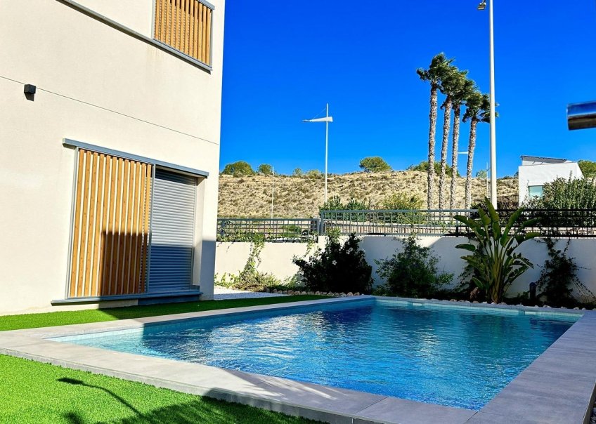 Nueva construcción - Chalet - Algorfa