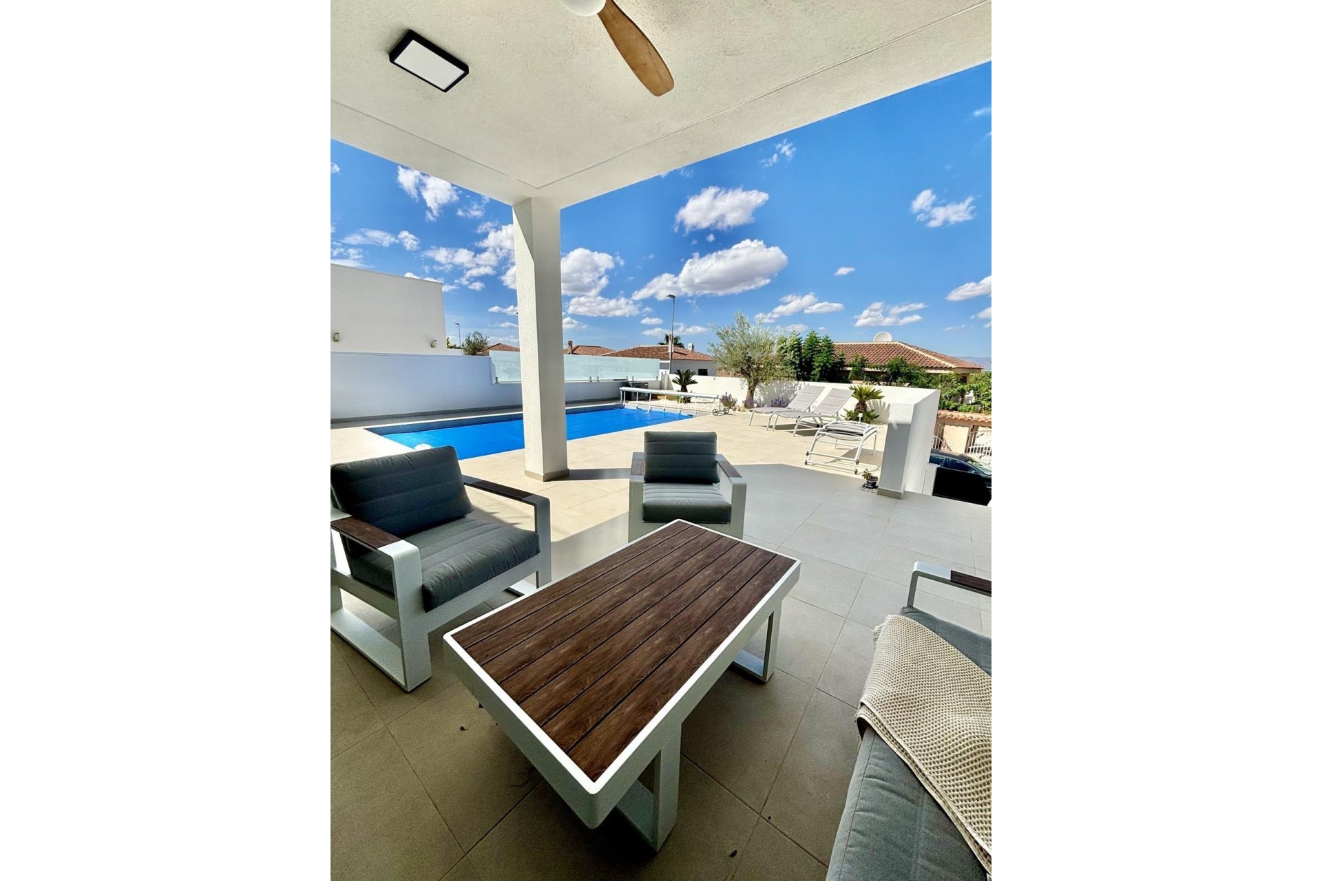 Nueva construcción - Chalet - Benijófar