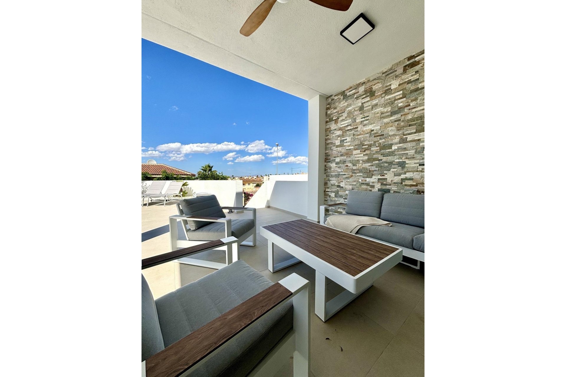 Nueva construcción - Chalet - Benijófar