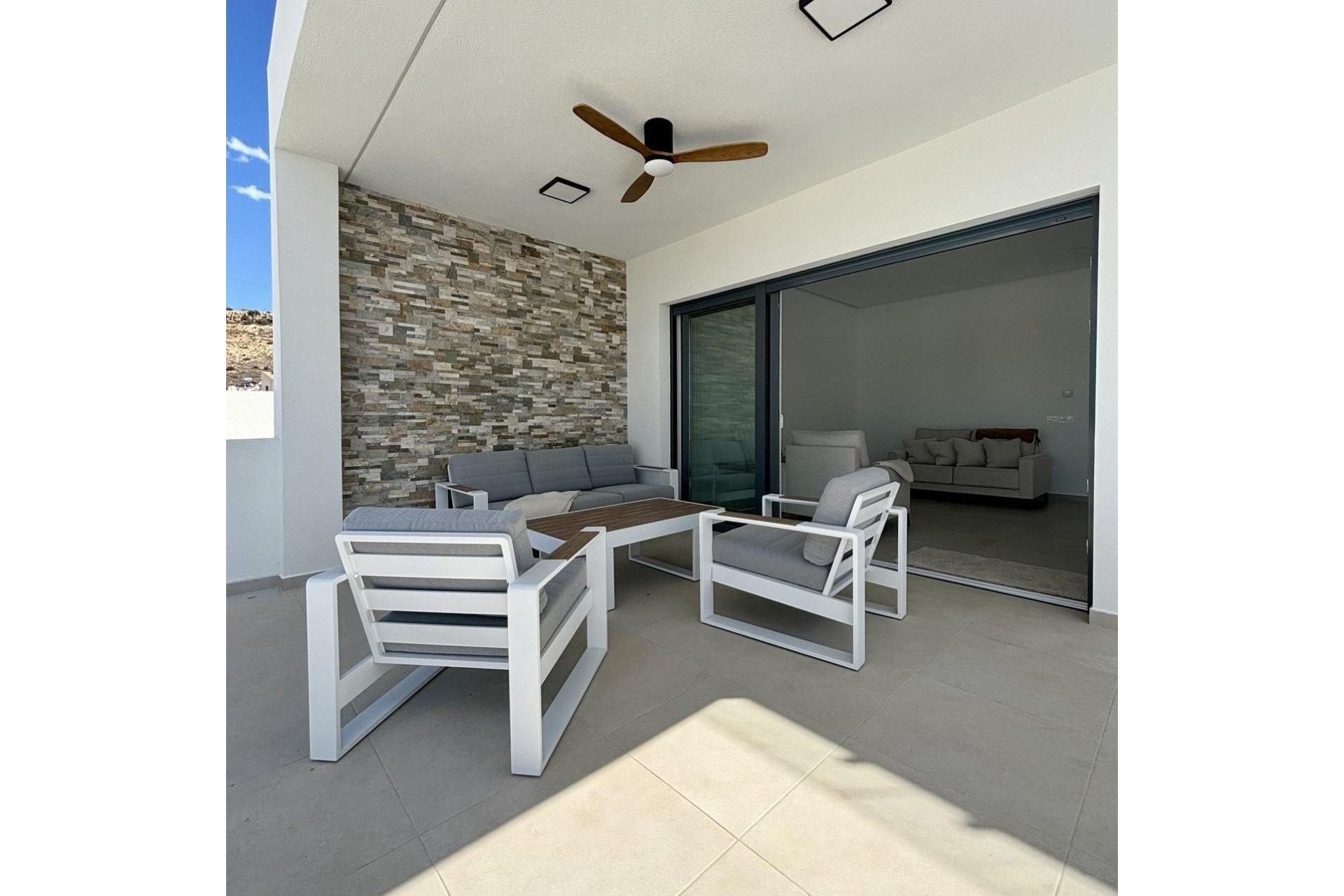 Nueva construcción - Chalet - Benijófar