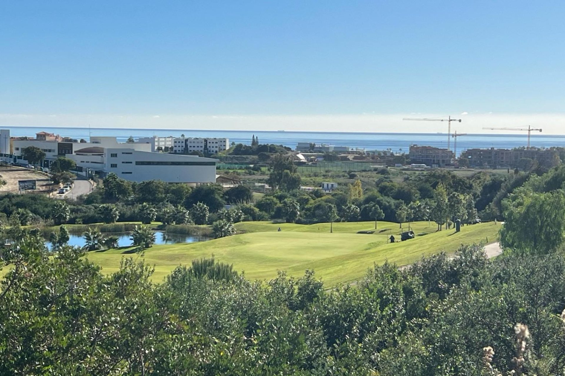 Nueva construcción - Chalet - Estepona