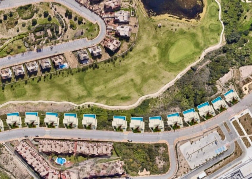 Nueva construcción - Chalet - Estepona
