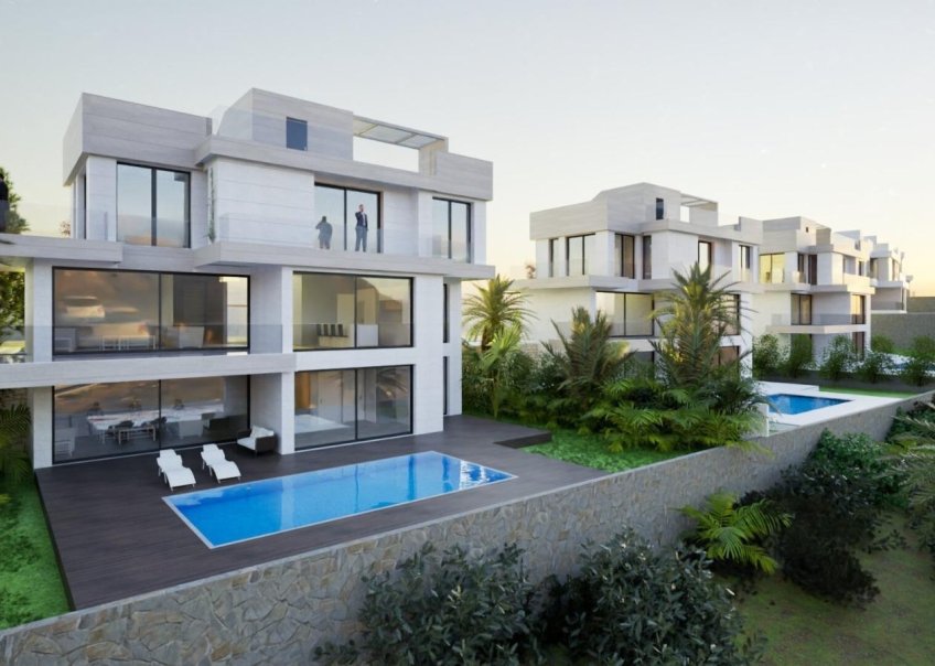 Nueva construcción - Chalet - Estepona
