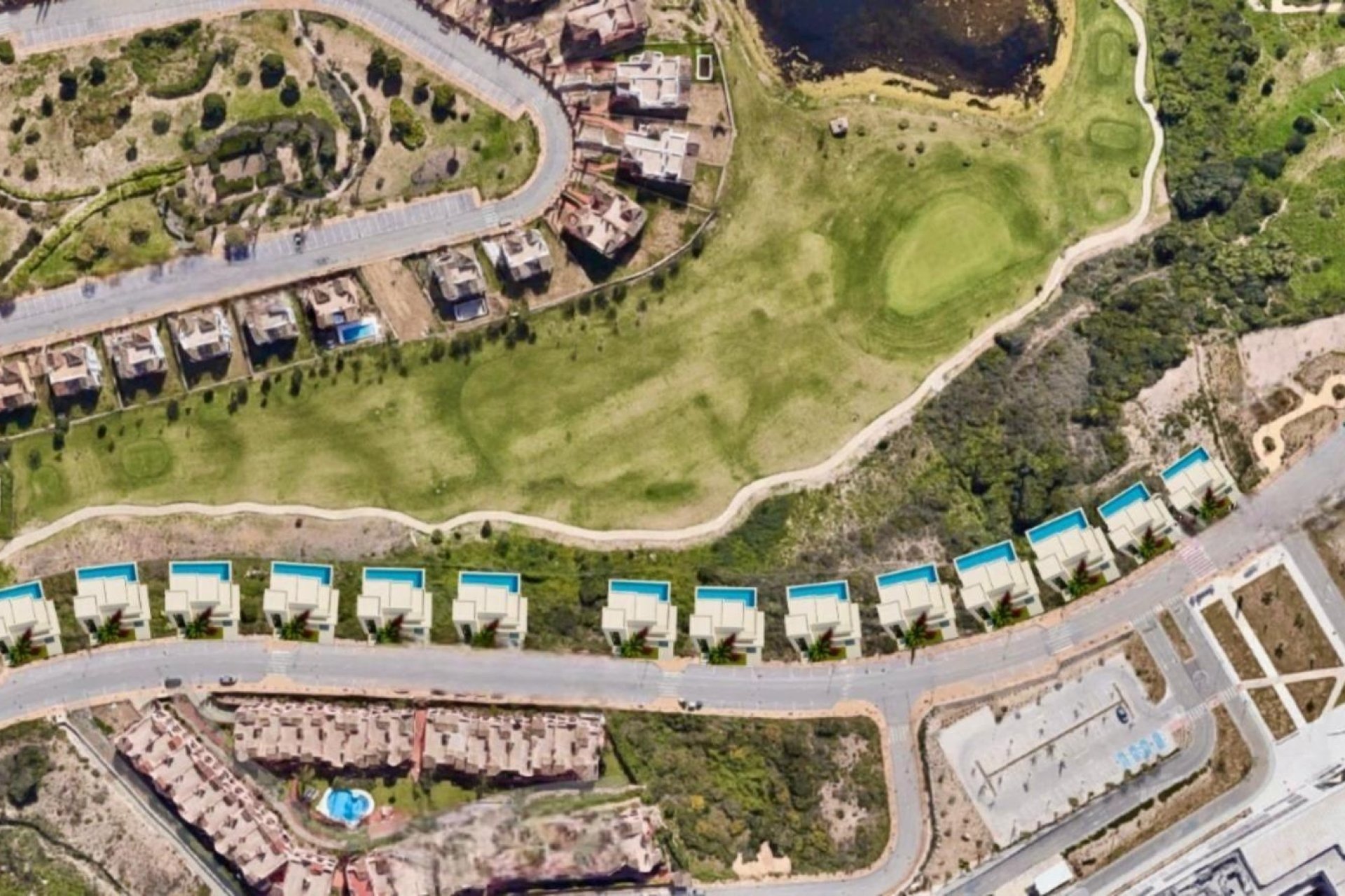 Nueva construcción - Chalet - Estepona