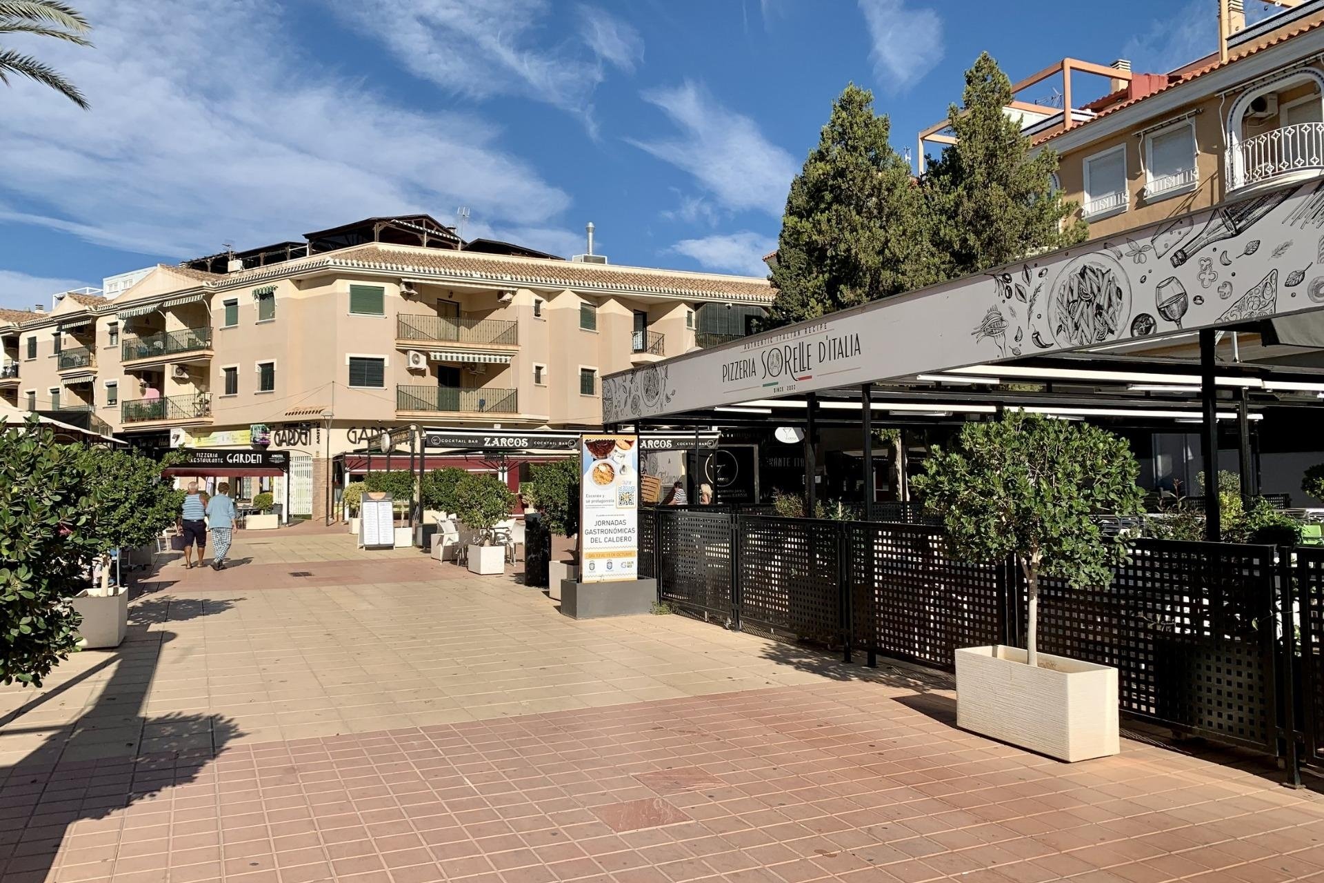 Nueva construcción - Chalet - Los Alcazares