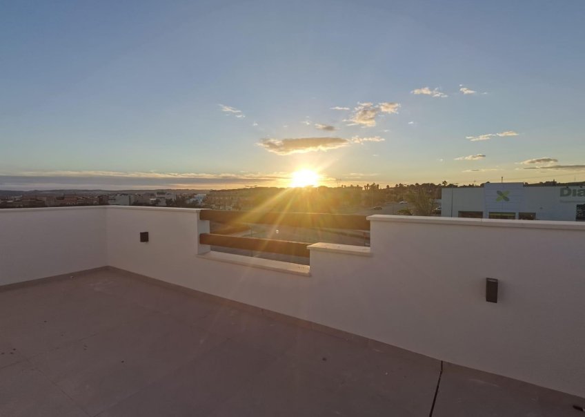Nueva construcción - Chalet - Los Montesinos