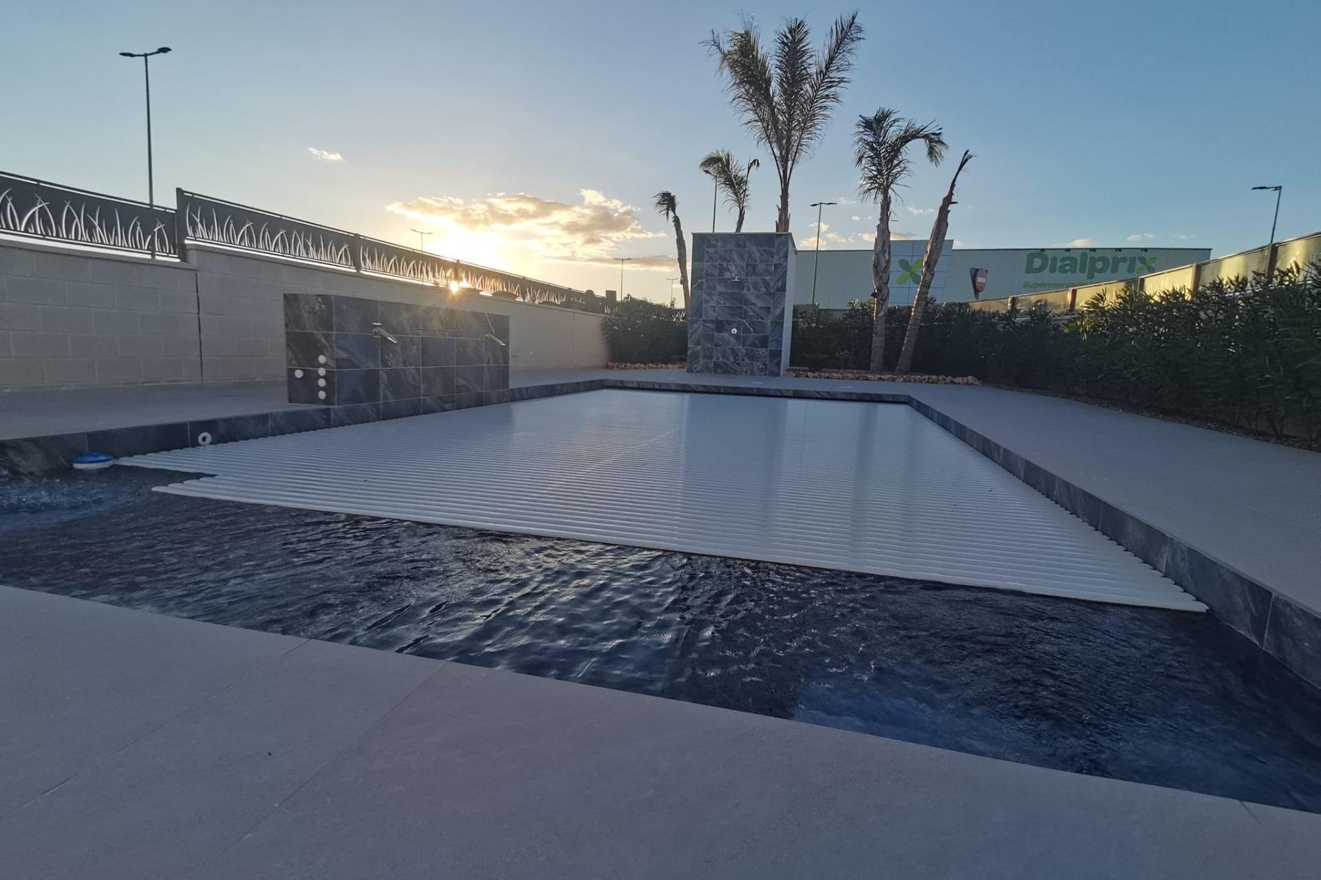 Nueva construcción - Chalet - Los Montesinos