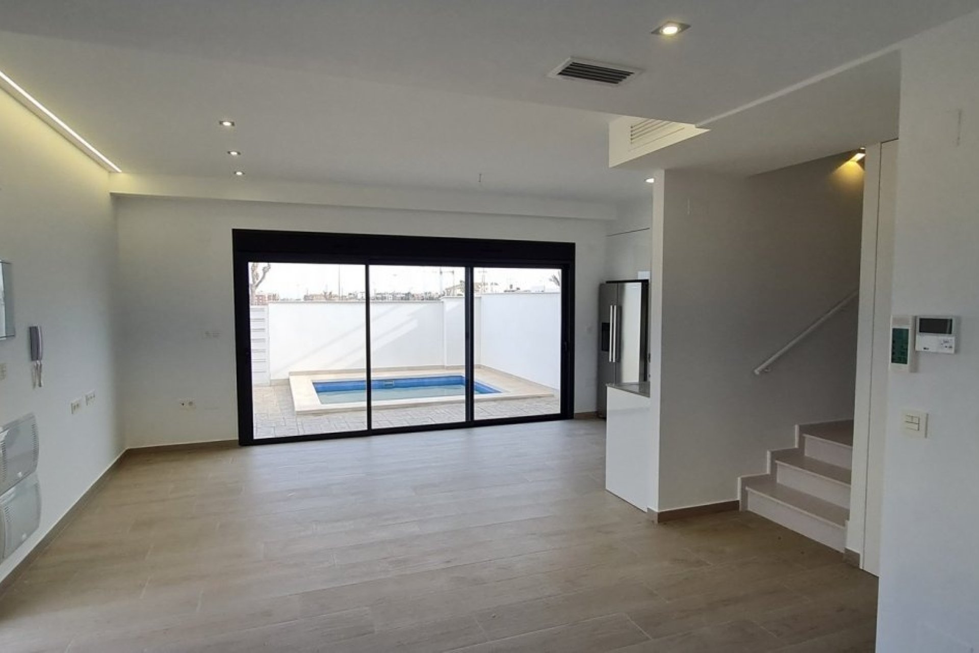 Nueva construcción - Chalet - Orihuela Costa