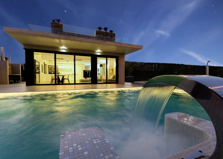 Nueva construcción - Chalet - Orihuela Costa