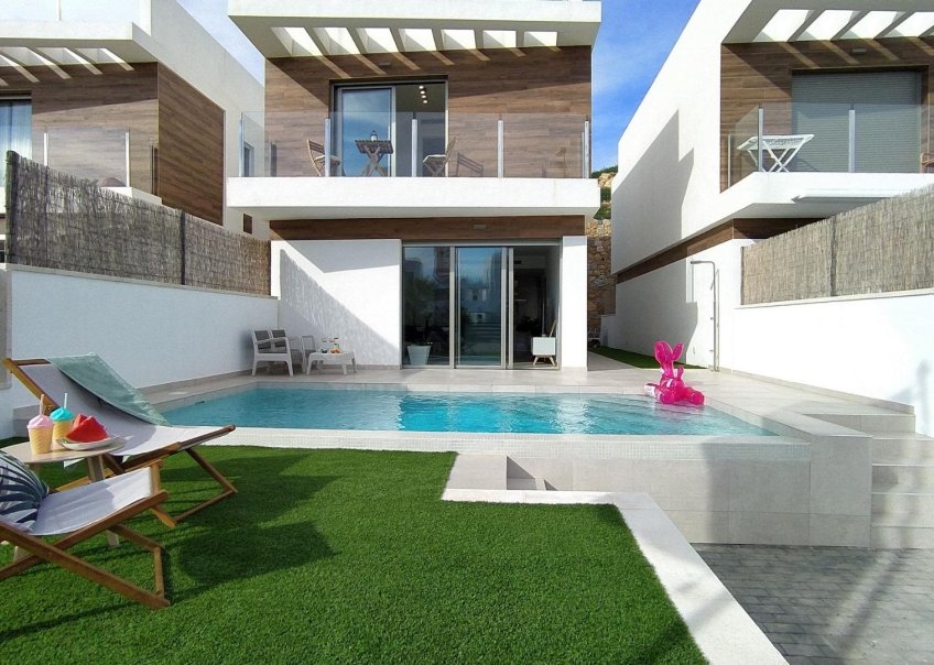 Nueva construcción - Chalet - Orihuela Costa