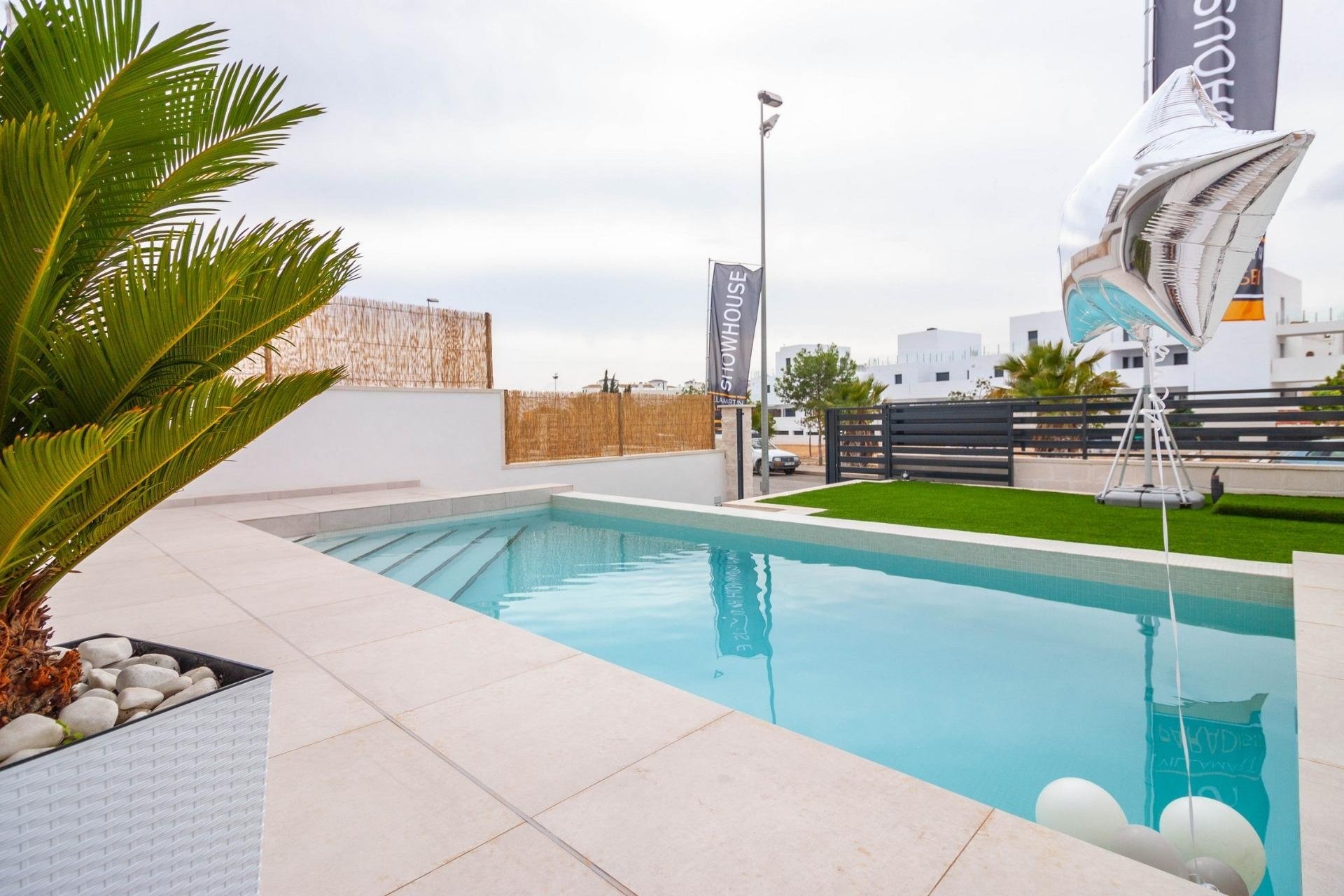 Nueva construcción - Chalet - Orihuela Costa