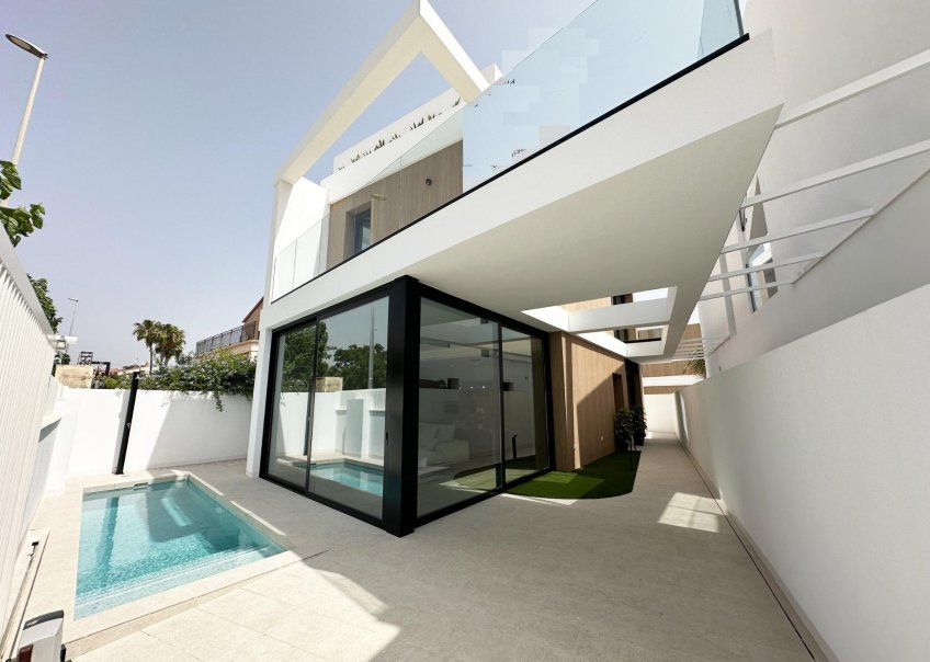 Nueva construcción - Chalet - Pilar de La Horadada