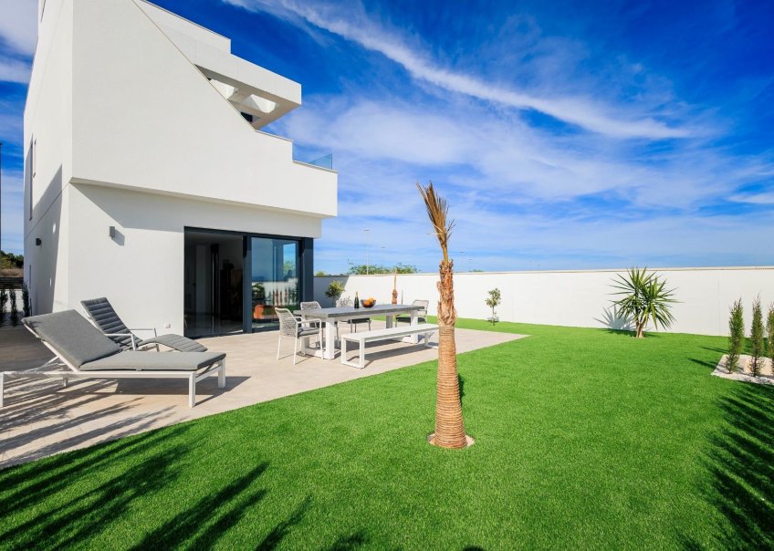Nueva construcción - Chalet - Pilar de La Horadada