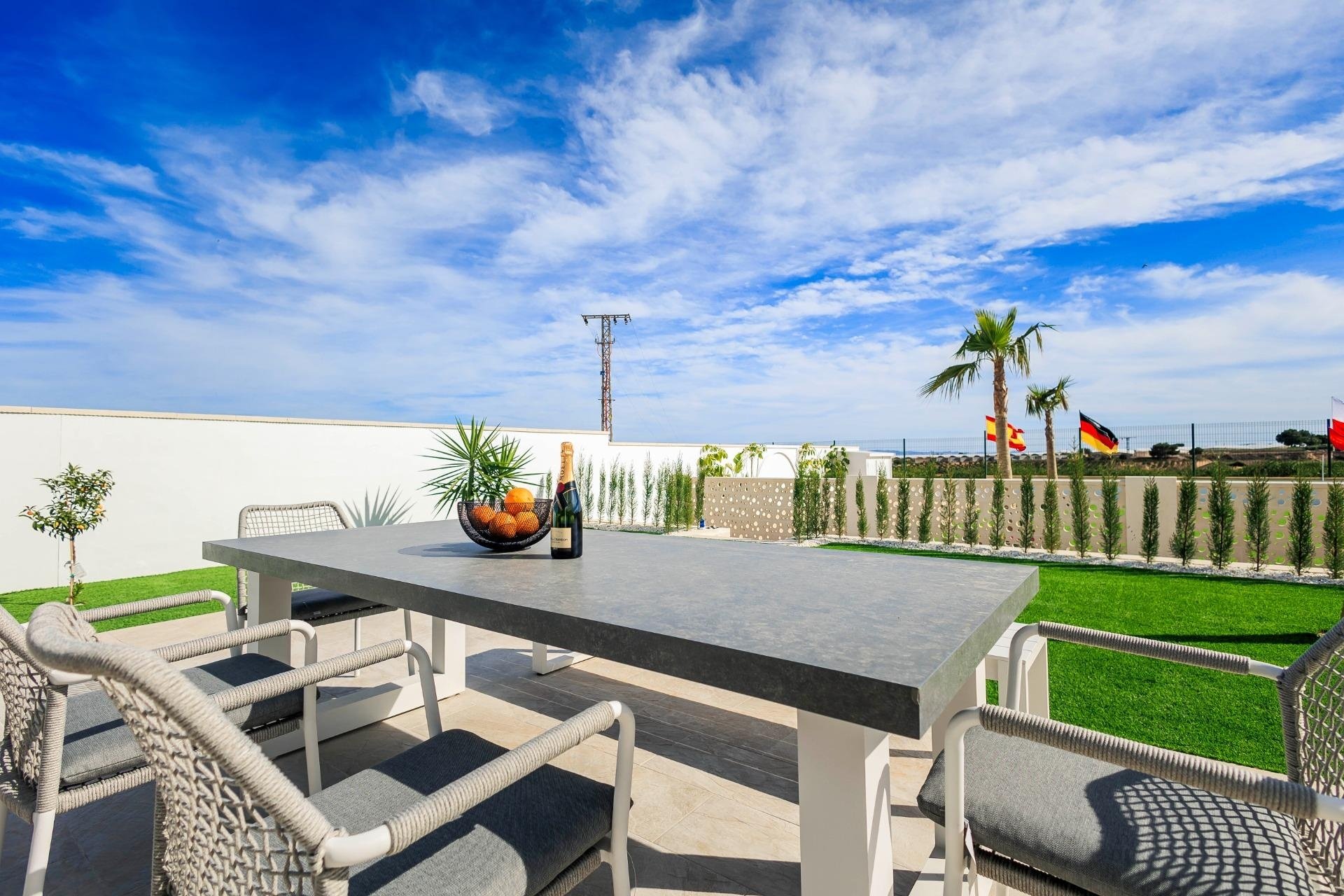 Nueva construcción - Chalet - Pilar de La Horadada
