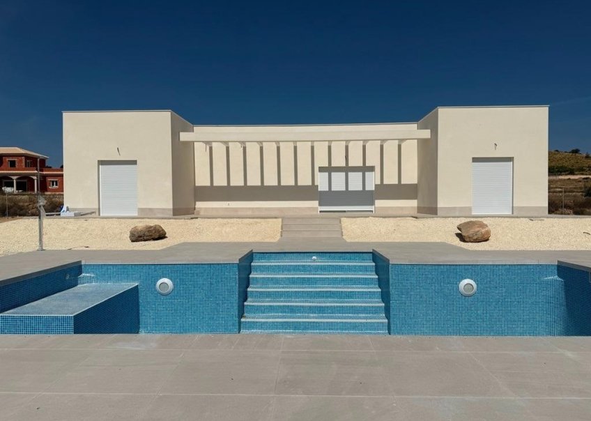 Nueva construcción - Chalet - Pinoso