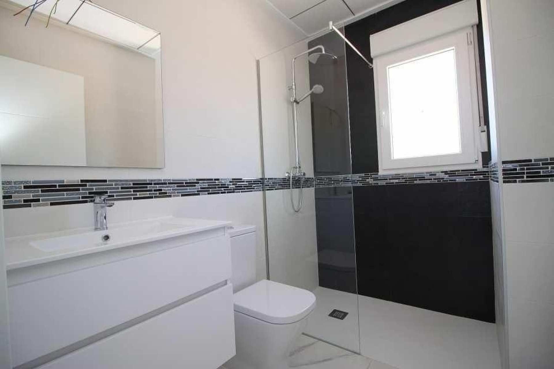 Nueva construcción - Chalet - Pinoso