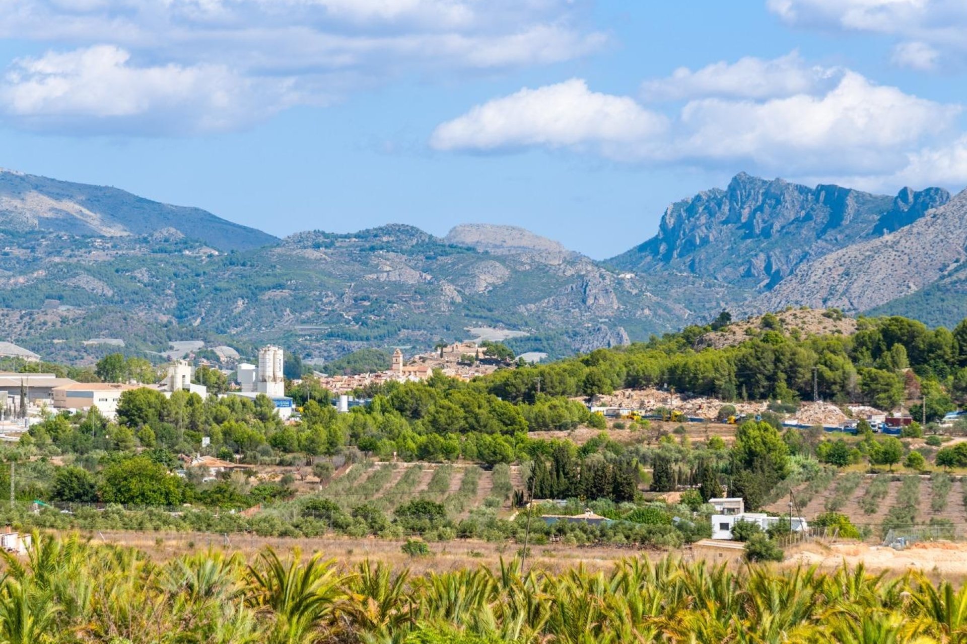 Nueva construcción - Chalet - Polop