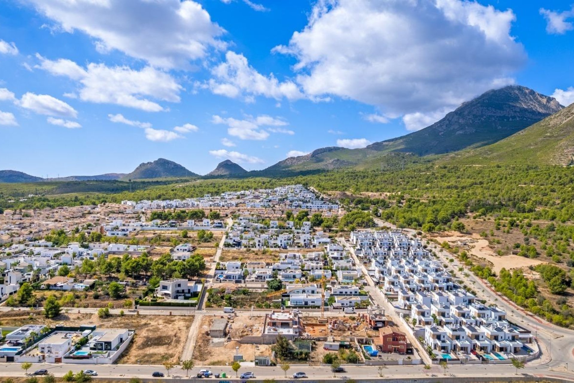 Nueva construcción - Chalet - Polop