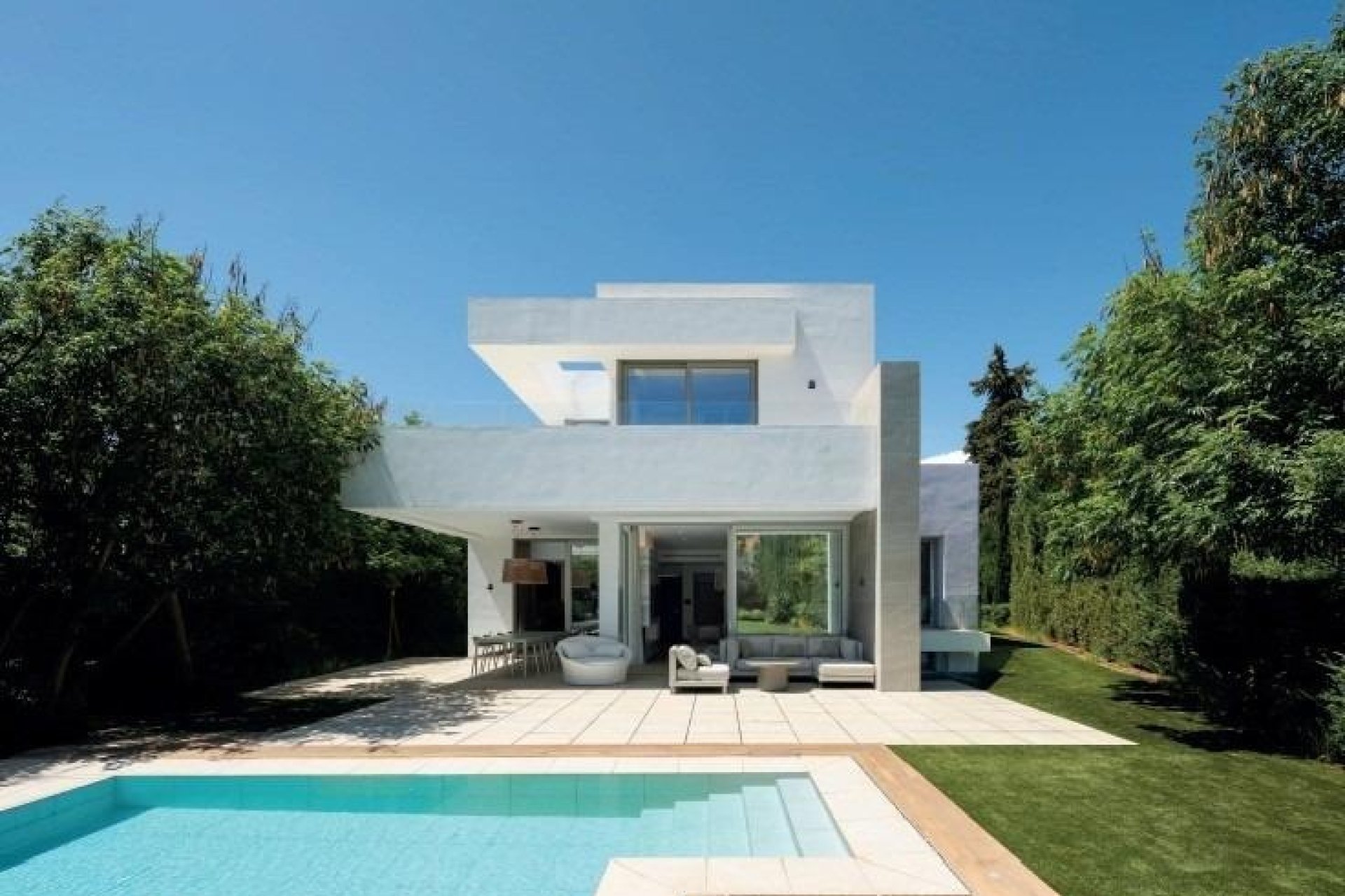Nueva construcción - Villa - Estepona