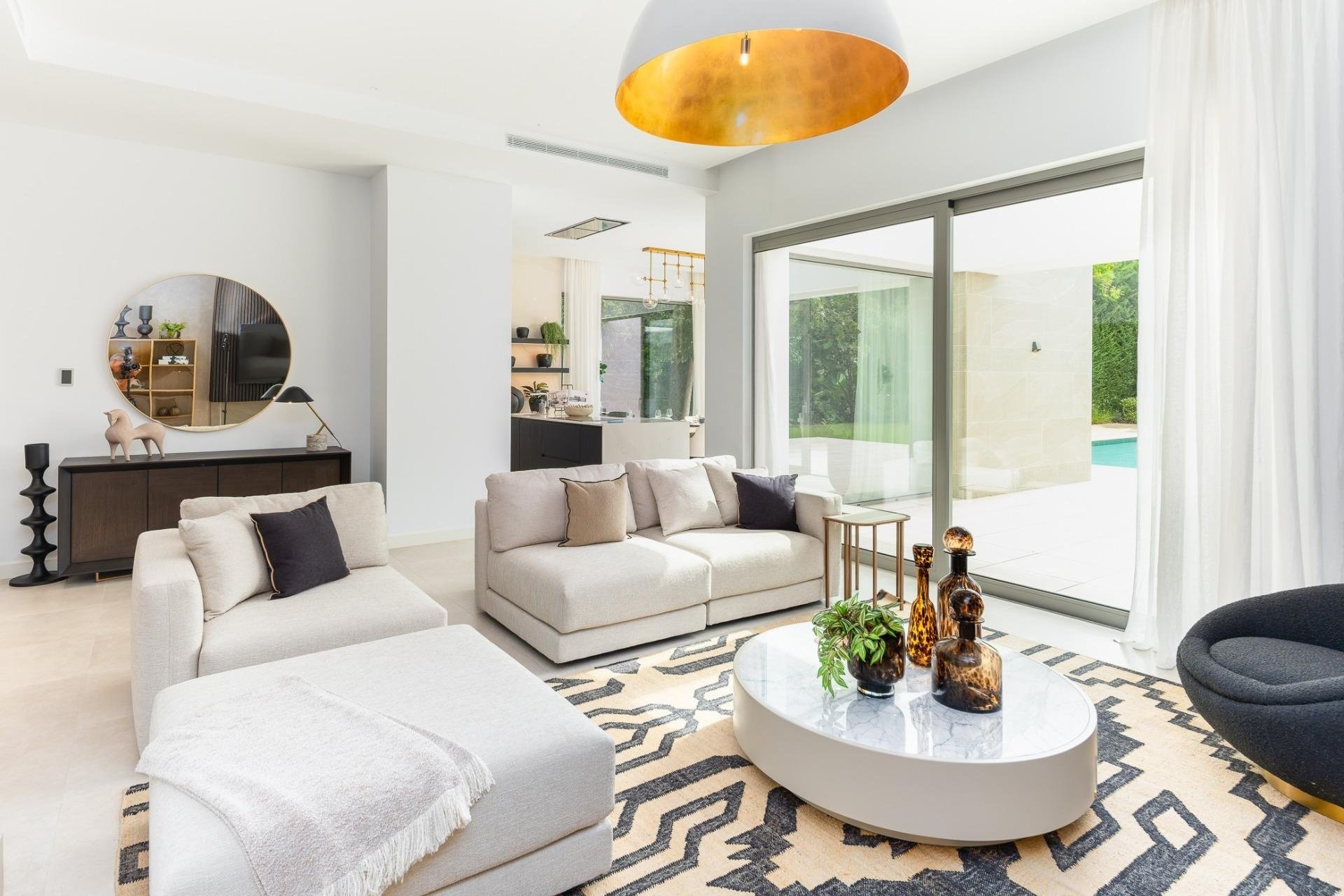 Nueva construcción - Villa - Estepona