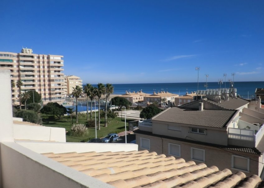 Sale - Apartment - Torrevieja - La Mata