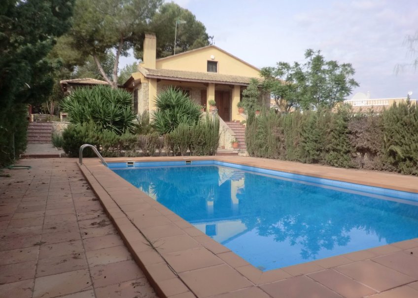 Venta - Chalet - Algorfa