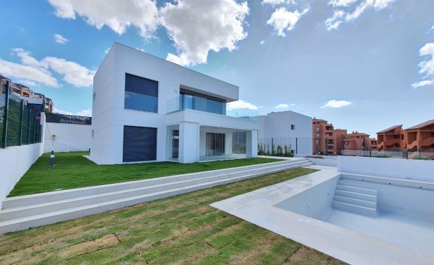 Villa  - Neuf - Manilva -
                Manilva