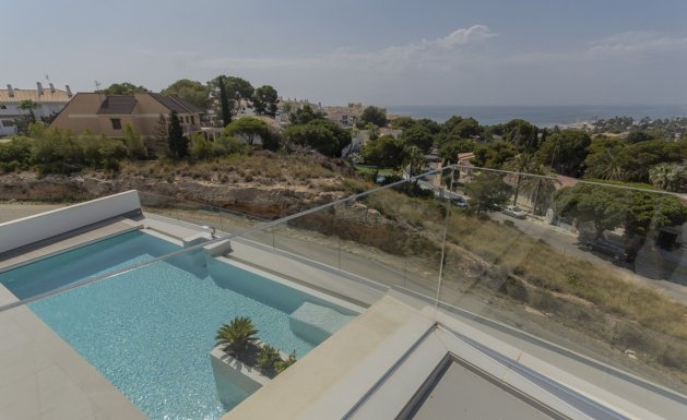 Nueva construcción - Chalet - Orihuela Costa