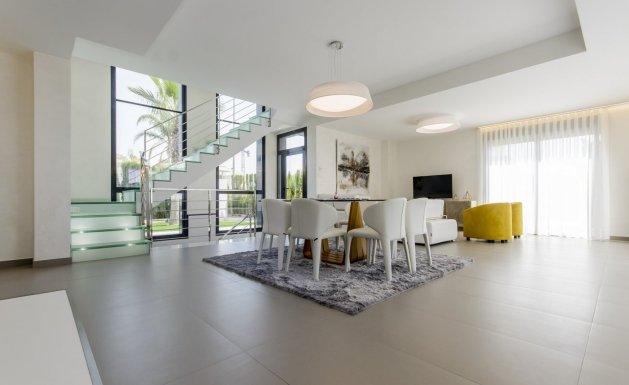 Nueva construcción - Chalet - Orihuela Costa
