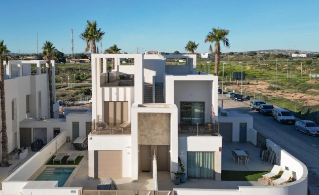 New Build - TOWNHOUSE - Los Alcazares