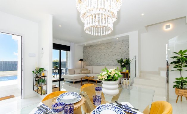 Nueva construcción - Chalet - Orihuela