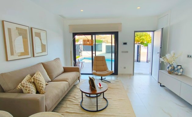 Nueva construcción - Chalet - Pilar de La Horadada