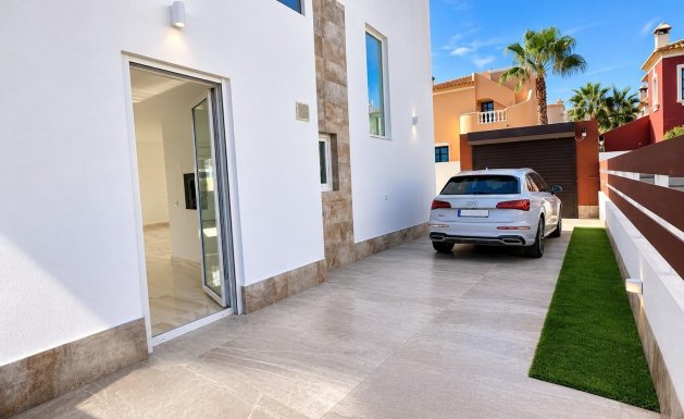 Nueva construcción - Chalet - Rojales