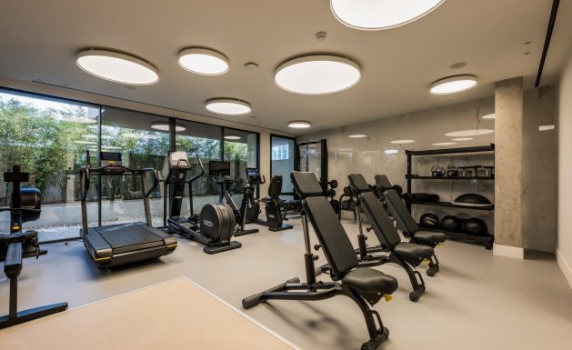 Neuf - APPARTEMENT  - Estepona