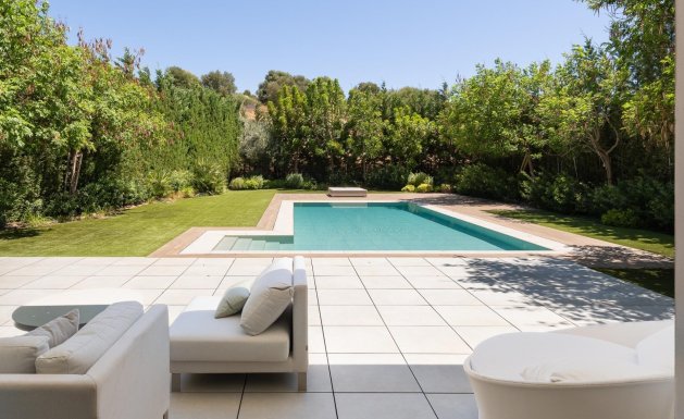 Nueva construcción - Villa - Estepona