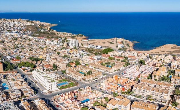 Nueva construcción - Casa  - Torrevieja