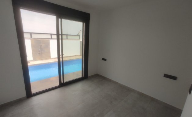 Venta - Chalet - Benijófar