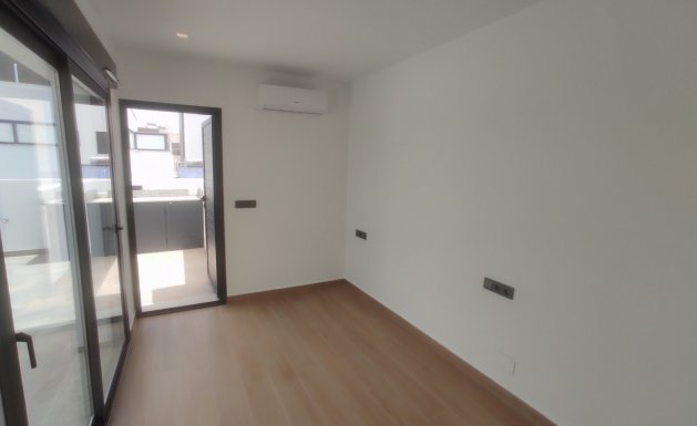 Venta - Chalet - Benijófar