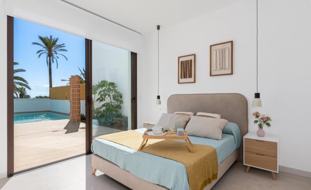 Nueva construcción - Chalet - Los Alcazares