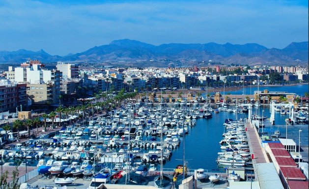 Nueva construcción - Chalet - Fuente Álamo