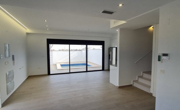 Nueva construcción - Chalet - Orihuela Costa